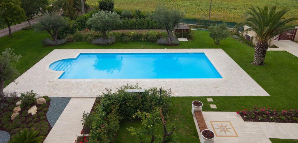 piscine_family_4